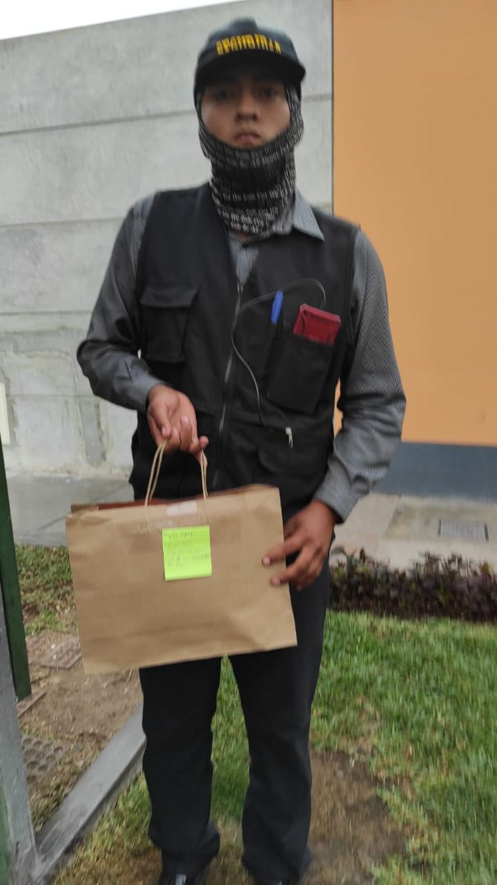 <em>Jose Pacora</em>